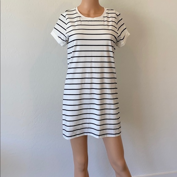 Lulus Dresses & Skirts - Lulus Strip T-Shirt Dress